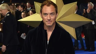 Jude Law | Σίγουρα αυτή του την εμφάνισή δεν την περιμέναμε