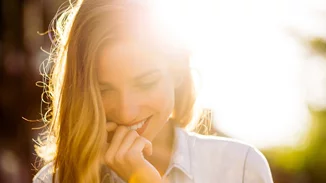 Κορίτσια, βγάλτε τα bronzers σας έξω | Tα καλύτερα της αγοράς και οι νέες κυκλοφορίες