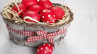 Πώς να βράσεις αυγά χωρίς να σπάσουν ή να ραγίσουν;