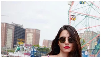 Ηλιάνα Παπαγεωργίου | Είχες παρατηρήσει αυτή την λεπτομέρεια στις εμφανίσεις της;