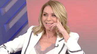 Η Έλλη Στάη στον Νίκο Μουτσινά | Οι απολαυστικές ατάκες & η πρόταση γάμου on air