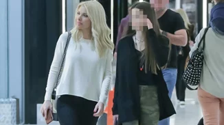 H Λάουρα Λάτσιου έγινε 17 | Φωτογραφίες της μεγαλύτερης κόρης της Ελένης Μενεγάκη