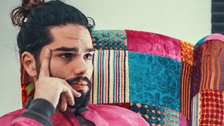 Χρήστος Μάστορας | Οι συγκινητικές στιγμές στο μέρος όπου μεγάλωσε