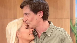 25 χρόνια μαζί | Η Ελένη Μενεγάκη έγραψε κάποια υπέροχα λόγια για τον Θοδωρή Κουτσογιαννόπουλο