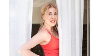 Σμαράγδα Καρύδη | Η τρυφερή φωτογραφία με τον παππού της