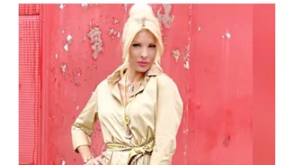 Η φωτογραφία της Ελένης Μενεγάκη από την παραλία: «... καλοκαιρινές στιγμές!»