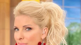 Ελένη Μενεγάκη | Τα καλύτερα επίσημα looks της για να αντιγράψεις