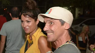 Βγήκε από το μαιευτήριο η Κλέλια Ρένεση | Οι πρώτες φωτογραφίες με το μωρό