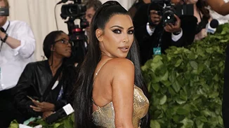 H Kim Kardashian εμφανίστηκε στo ΝΥFW με τα πιο κοντά μαλλιά ever!