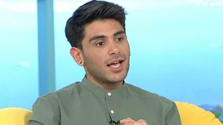 Μανώλης Σαρρής | Ο νέος MasterChef στους «ΚούΚου» με το κορίτσι του!