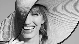 Summer Fundays στο εκπτωτικό χωριό McArthurGlen