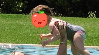 Ελεονώρα Μελέτη | Η κόρη της κάνει τα πρώτα της βήματα (pics)