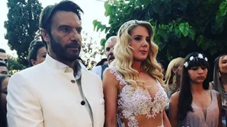 Στράτος Τζώρτζογλου & Σοφία Μαριόλα | Οι πρώτες φωτογραφίες από τον γάμο τους