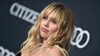 Αρκετά αποκαλυπτική η Miley Cyrus: «Είμαι νηφάλια έξι μήνες»