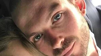 Ελεονώρα Μελέτη - Θοδωρής Μαροσούλης | Η αστεία φωτογραφία του ερωτευμένου ζευγαριού