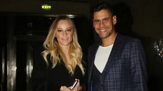 Ιλένια Oυίλιαμς | Τραγουδάει δημόσια και αποδεικνύει πως έχει υπέροχη φωνή