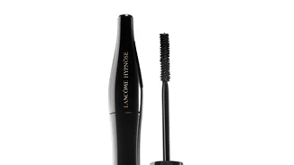 MISSBLOOM EXCLUSIVE: H Νο1 mascara στην Ελλάδα γιορτάζει τα 15 της χρόνια με μία μεγάλη έκπληξη!