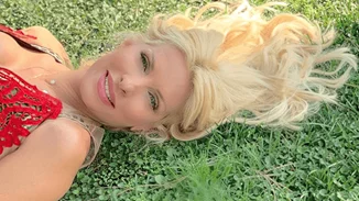 Ελένη Μενεγάκη | Το μοιραίο βλέμμα της στη νέα φωτογραφία που ανέβασε και πρέπει να δεις