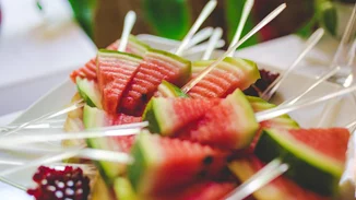 10 ιδέες για καλοκαιρινά σνακ στην παραλία