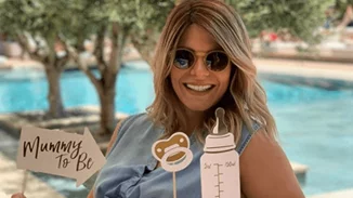 Νατάσα Σκαφιδά | Η πρώτη φωτογραφία με τον νεογέννητο Αντώνη Βαρδή