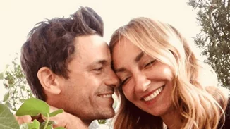 Ρούλα Ρέβη | Γιόρτασε την επέτειο του γάμου της με την πιο τρυφερή φωτογραφία!