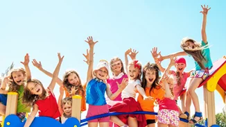 Ελληνική Αγωγή | Ένα μαγικό ταξίδι στην Αρχαία Ελλάδα με το θερινό πρόγραμμα που έρχεται στις 17 Ιουνίου