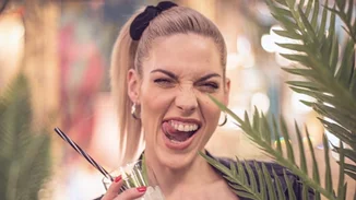 Μαντώ Γαστεράτου | Η πρώτη επίσημη έξοδος μετά την είδηση της εγκυμοσύνης και το φόρεμα που επέλεξε