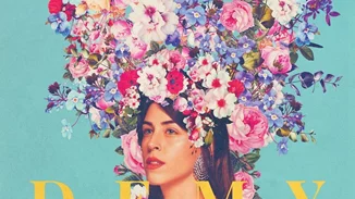 Demy | Μας ταξιδεύει στην Αθήνα με το τραγούδι της Μελίνας Μερκούρη