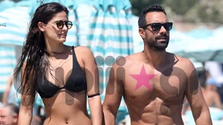 Σάκης Τανιμανίδης & Χριστίνα Μπόμπα | Στην Μύκονο για διακοπές | Δείτε όλες τις φωτογραφίες