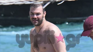 Γιώργος Σαμπάνης | Με γοητευτική συνοδό στη Μύκονο