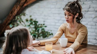 5 φράσεις που δεν πρέπει να λες στο παιδί σου