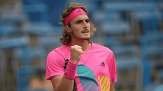 Στέφανος Τσιτσιπάς | Οργή για το viral video όπου μιλάει άσχημα στη μητέρα του