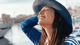 Η Ευγενία Σαμαρά είχε να κόψει τα μαλλιά της πάνω από ένα εκατοστό από το Δημοτικό και τώρα το τόλμησε | Δες το καρέ που έκανε