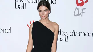 Βρήκαμε τα πιο ωραία μαύρα φορέματα που μπορείς να πάρεις στις εκπτώσεις