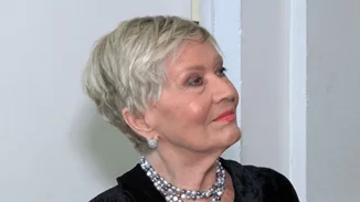 Έρρικα Μπρόγιερ | Μιλάει πρώτη φορά για την επιστροφή της «Παριζιάνας» & θυμάται τη συνεργασία με τη Βλαχοπούλου