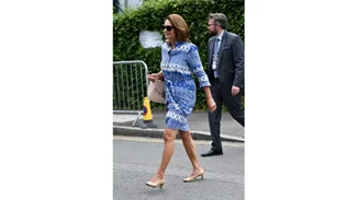 Carole Middleton | H μητέρα της Kate Middleton παραδίδει μαθήματα στιλ