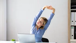 Τι προκαλεί το πολύ καθισιό στο μυαλό και τη μνήμη