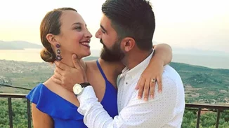 Η Κλέλια Πανταζή βάφτισε τον γιο της | Η εμφάνιση της μαμάς και η διακόσμηση που έγινε viral