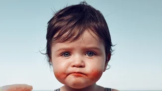 Καύσωνας και παιδιά | Ο παιδίατρος μας λέει τα απαραίτητα μέτρα προστασίας