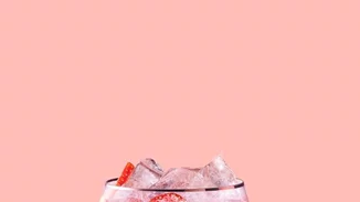 Κέρδισε προσκλήσεις στο πιο fashionable πάρτι της πόλης