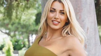 Κωνσταντίνα Σπυροπούλου | Διακοπές δίχως τέλος: Από την Σύμη στην Πάτμο!