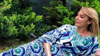 Τατιάνα Στεφανίδου | Φωτογραφίζει την κόρη της Λυδία να κάνει βουτιές!