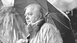 Πέθανε ο σκηνοθέτης Σταύρος Τσιώλης