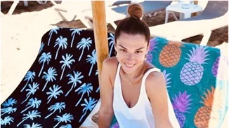 Βάσω Λασκαράκη | O Λευτέρης Σουλτάτος τη φωτογραφίζει με το bikini της!