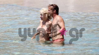 Ελένη Μενεγάκη - Μάκης Παντζόπουλος | Οι βουτιές στην Μύκονο!