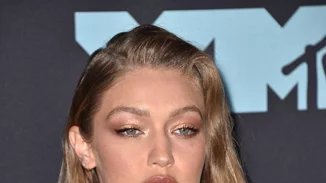 Παγκόσμια Ημέρα Φρυδιών | Δες πώς να πετύχεις τα τέλεια φρύδια σε λίγα βήματα