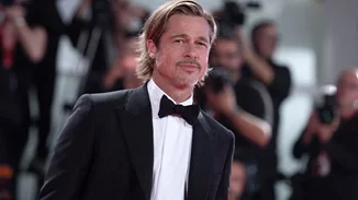 Brad Pitt | Αυτή είναι η διαφορετικά όμορφη νέα αγαπημένη του - 31 ετών γεμάτη φακίδες (pics)