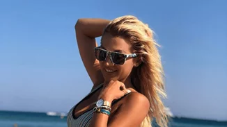 Η Κωνσταντίνα Σπυροπούλου topless | Μόλις ανέβασε την πιο hot φωτογραφία της για φέτος