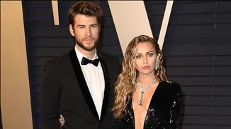 Τελικά απάτησε η Miley Cyrus τον Liam Hemsworth; Η απάντησή της μέσα από tweets