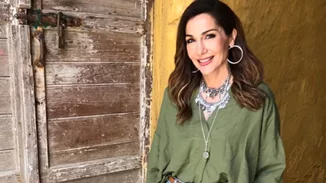 «Φέτες» η Δέσποινα Βανδή στα 50 | Η φωτογραφία που θα σε κάνει να τρέξεις στο γυμναστήριο